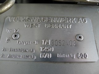 Golf 1 GLS thumbnail