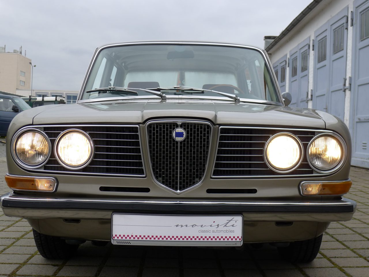 Lancia 2000 berlina